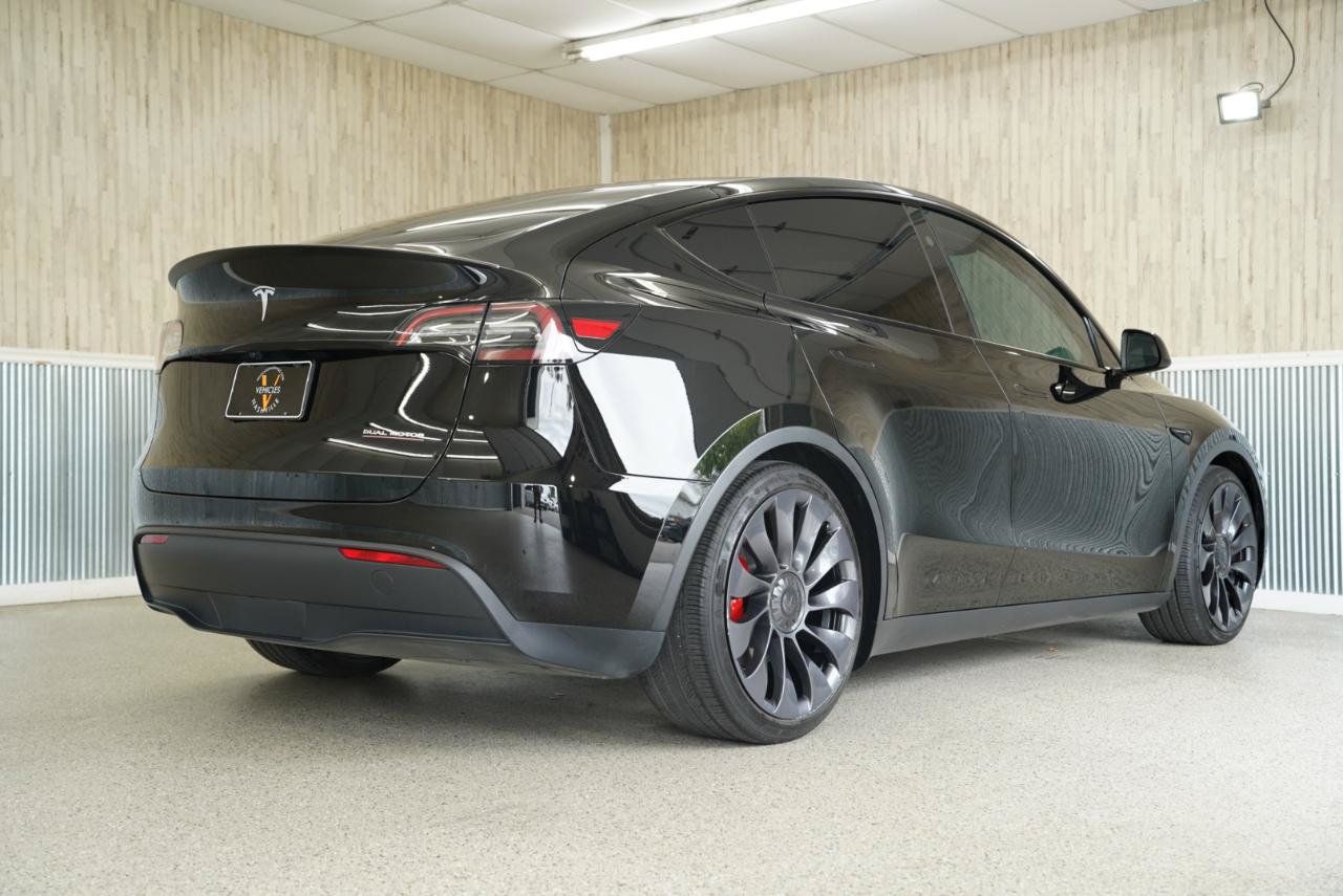 Used 2024 Tesla Model Y Performance AWD/4WD image 10
