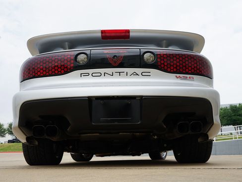 Used 2000 Pontiac Firebird Formula w/ Security Pkg image 10