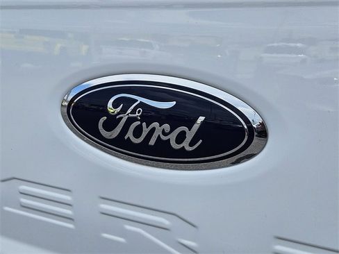 Used 2024 Ford F350 XLT image 14