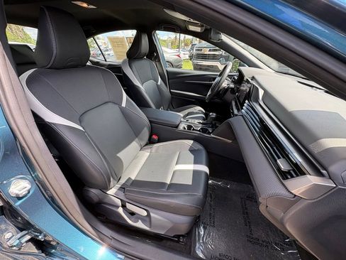 Used 2025 Toyota Camry SE FWD image 23