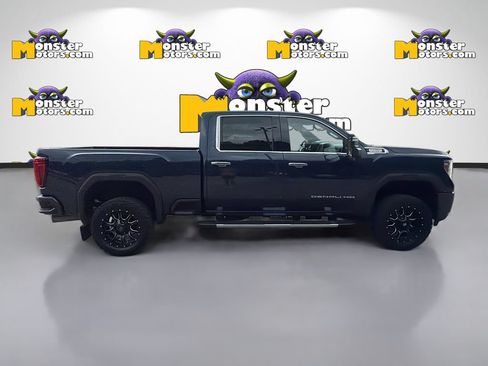 Used 2022 GMC Sierra 3500 Denali w/ Denali Ultimate Package AWD/4WD image 4