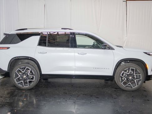 New 2026 Chevrolet Traverse High Country image 5