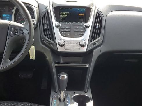 Used 2017 Chevrolet Equinox LS FWD image 11