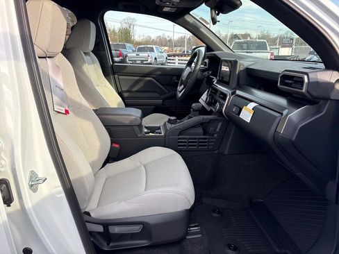 New 2025 Toyota 4Runner SR5 image 6