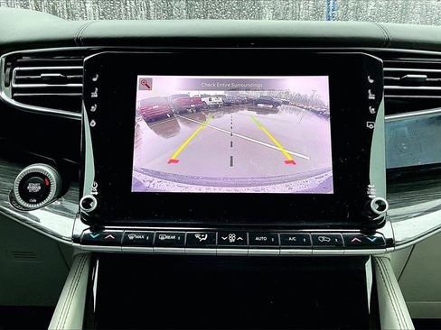 Used 2022 Jeep Wagoneer Series III image 14