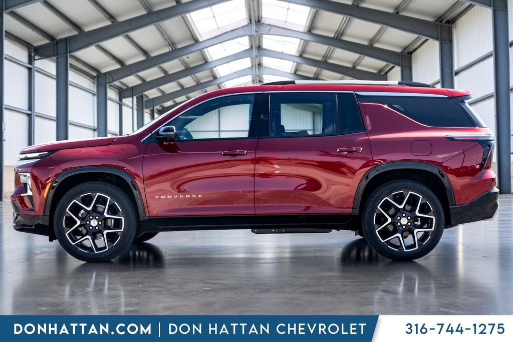 New 2026 Chevrolet Traverse High Country FWD image 2