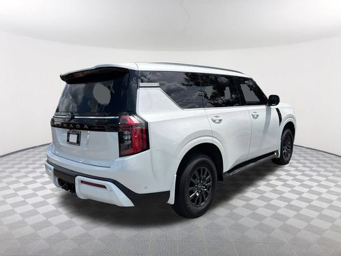 Used 2025 Nissan Armada SV AWD/4WD image 5