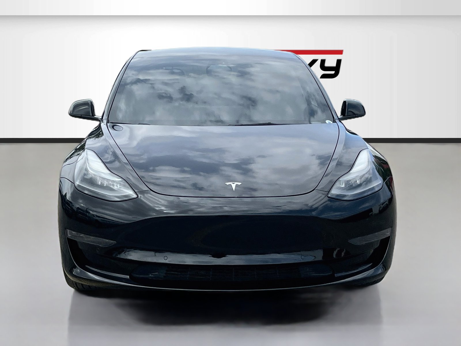 Used 2021 Tesla Model 3 Standard Range Plus RWD image 2