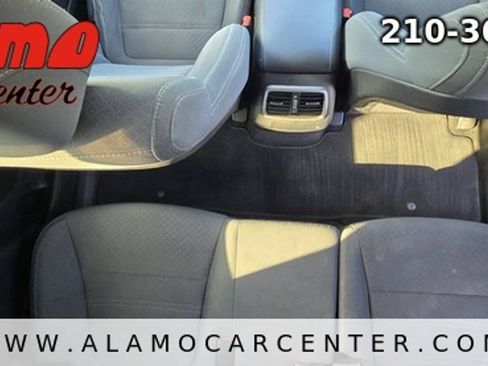 Used 2017 Kia Sorento L FWD image 23