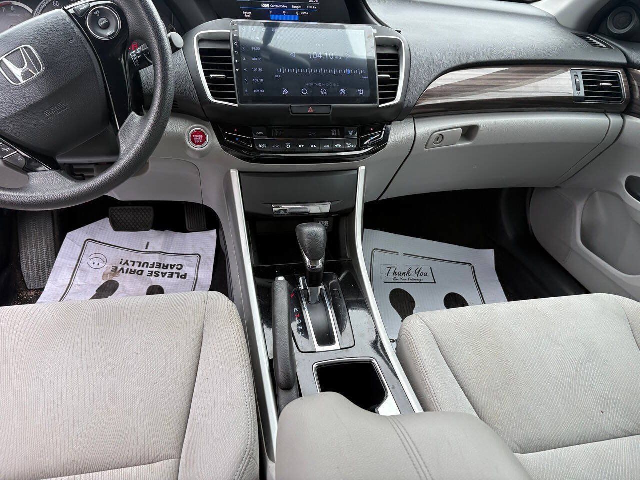 Used 2016 Honda Accord EX image 18