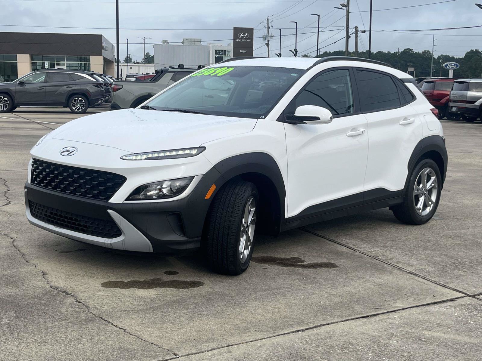Certified 2023 Hyundai Kona SEL w/ Cargo Package FWD image 5