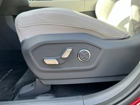 Used 2024 Hyundai Santa Fe Limited AWD/4WD image 23