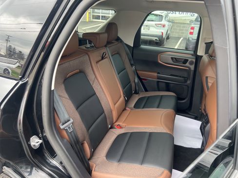 Used 2025 Ford Bronco Sport Outer Banks w/ Outer Banks Tech Package+ image 40