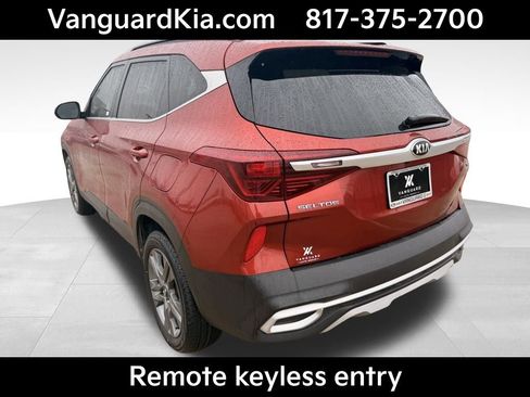 Certified 2021 Kia Seltos S image 4