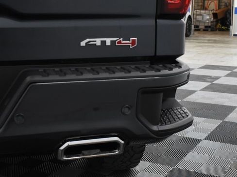 Used 2021 GMC Sierra 1500 AT4 w/ AT4 Value Package image 13