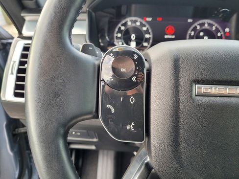 Used 2020 Land Rover Discovery Landmark image 22