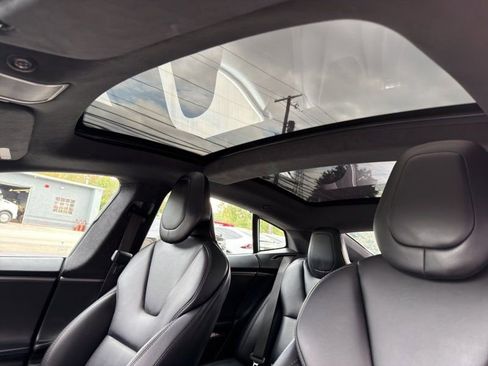 Used 2018 Tesla Model S 100D image 19