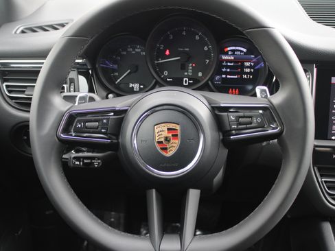 Certified 2026 Porsche Macan Turbo AWD/4WD image 18