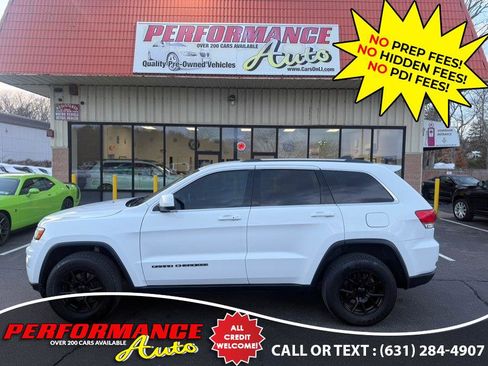 Used 2019 Jeep Grand Cherokee Laredo image 3