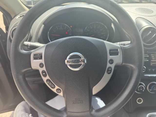 Used 2014 Nissan Rogue S w/ Convenience Package AWD/4WD image 13