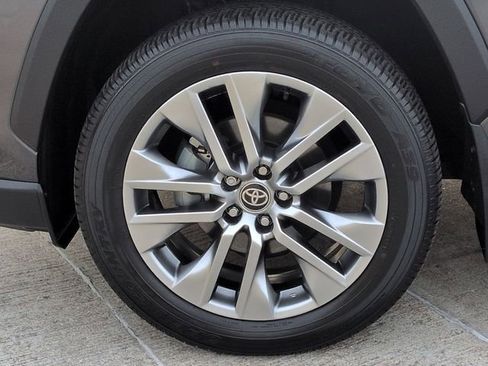 Certified 2023 Toyota RAV4 XLE Premium image 11