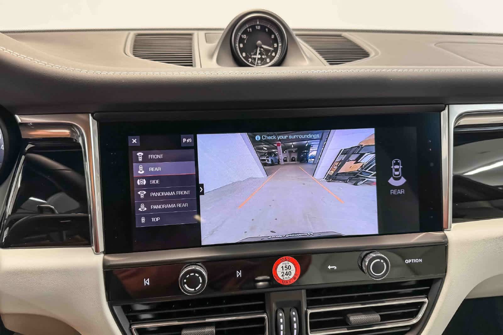 Certified 2026 Porsche Macan AWD/4WD image 29