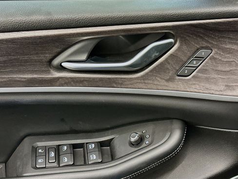 Used 2022 Jeep Grand Cherokee Limited 4xe w/ Luxury Tech Group II image 15