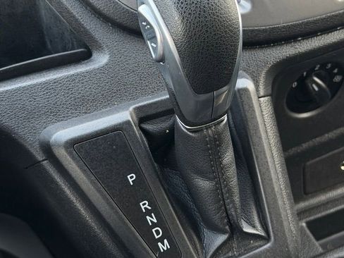 Used 2017 Ford Transit 350 XLT image 38
