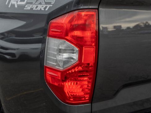 Used 2018 Toyota Tundra SR5 image 8