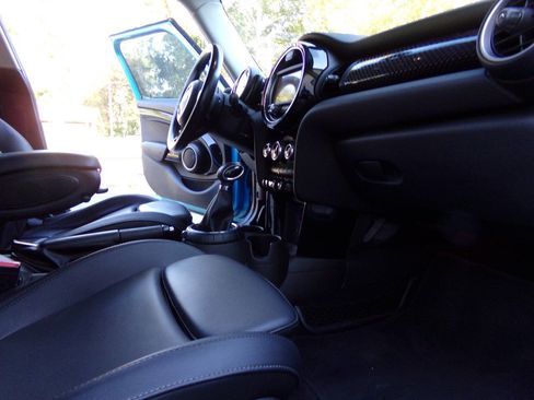 Used 2015 MINI Cooper S image 22