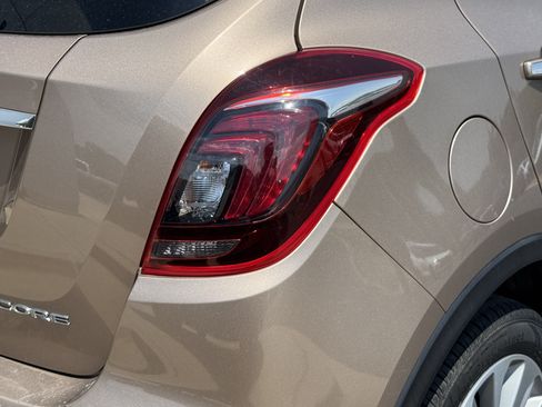 Used 2018 Buick Encore Preferred FWD image 5