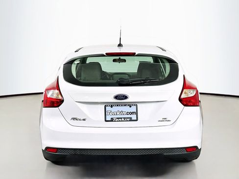 Used 2014 Ford Focus SE FWD image 6