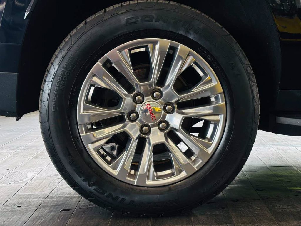 Used 2021 GMC Yukon XL Denali w/ Advanced Technology Package AWD/4WD image 25