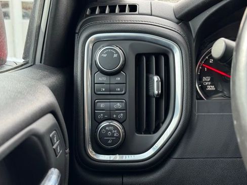 Used 2019 Chevrolet Silverado 1500 LT Trail Boss image 30