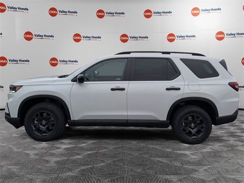 New 2025 Honda Pilot TrailSport image 8