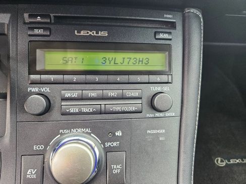 Used 2014 Lexus CT 200h image 13