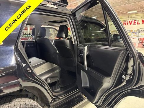 Used 2020 Toyota 4Runner SR5 Premium w/ Moonroof Package AWD/4WD image 36