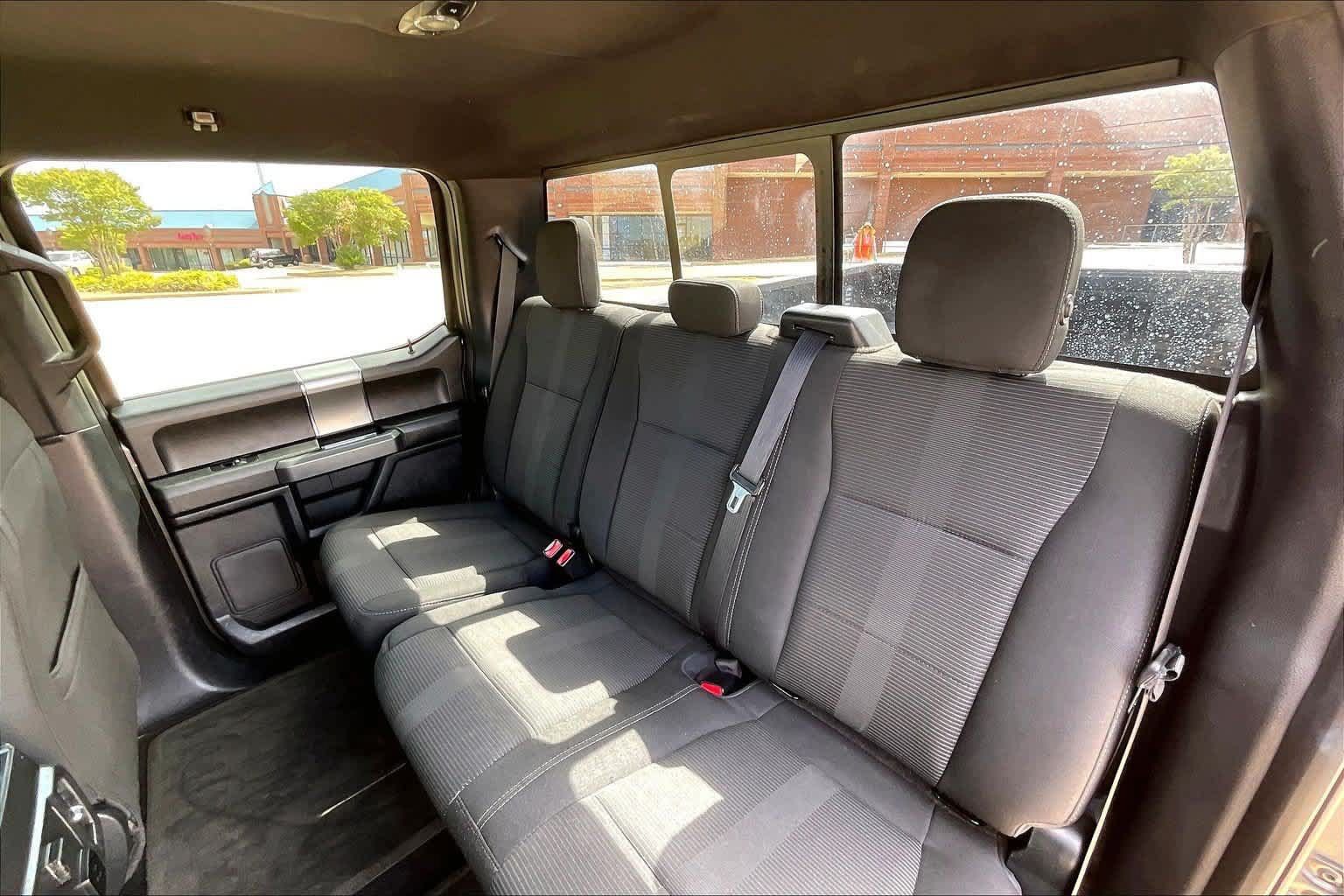 Used 2017 Ford F150 XLT w/ Equipment Group 302A Luxury AWD/4WD image 28