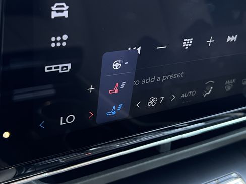 New 2025 Lincoln Nautilus Premier w/ Equipment Group 102A image 20