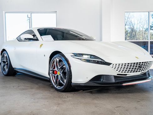 Used 2023 Ferrari Roma image 4