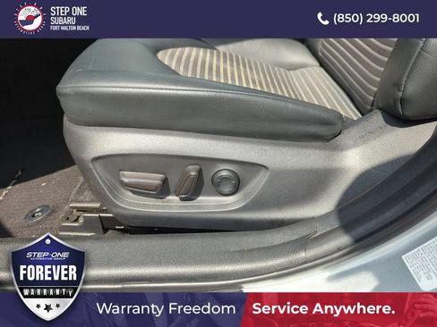Used 2019 Toyota Camry SE FWD image 13