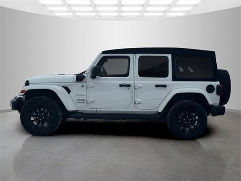 Certified 2022 Jeep Wrangler Unlimited Sahara w/ Cold Weather Group image 4