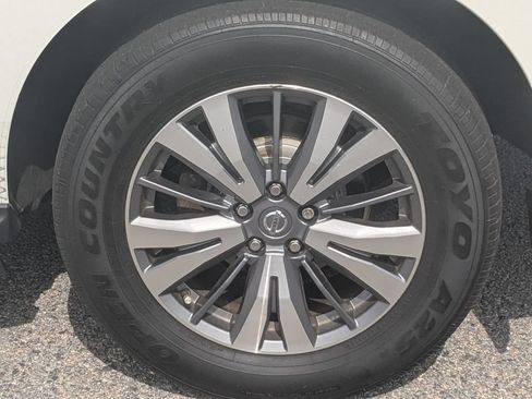 Used 2020 Nissan Pathfinder SV AWD/4WD image 11