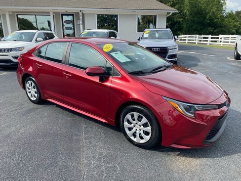 Used 2024 Toyota Corolla LE FWD image 5