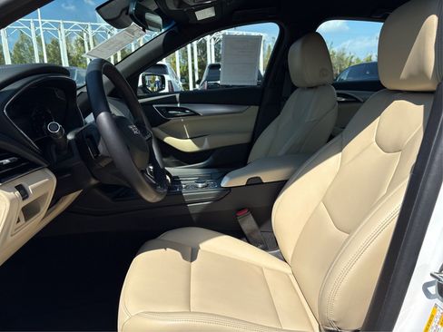 Used 2024 Cadillac CT5 Luxury image 9