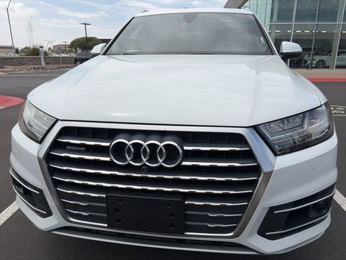 Used 2018 Audi Q7 3.0T Premium Plus w/ Premium Plus Package AWD/4WD image 2