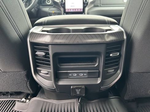 New 2026 RAM 2500 Big Horn AWD/4WD image 18