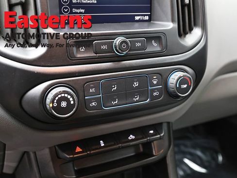 Used 2022 GMC Canyon Elevation Standard image 16