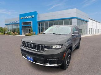 Used 2023 Jeep Grand Cherokee L Limited w/ Trailer Tow Group (B) AWD/4WD video 1