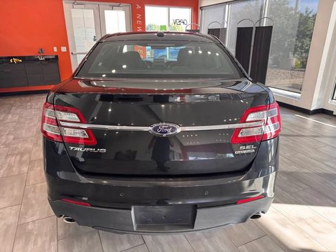 Used 2014 Ford Taurus SEL w/ Equipment Group 201A FWD image 12